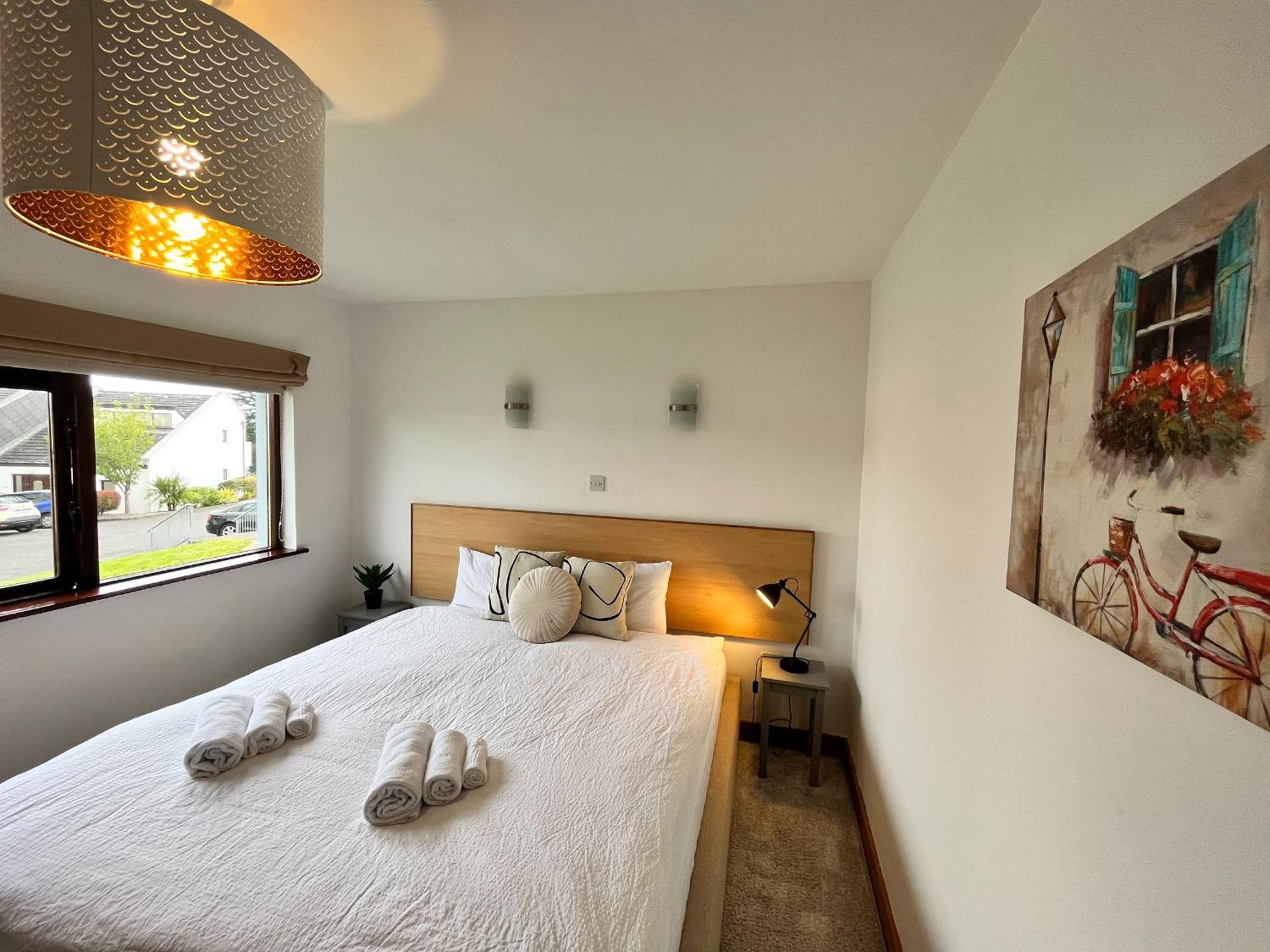 Happy Sandy Feet: Cozy Seaside Retreat in Youghal Exterior photo