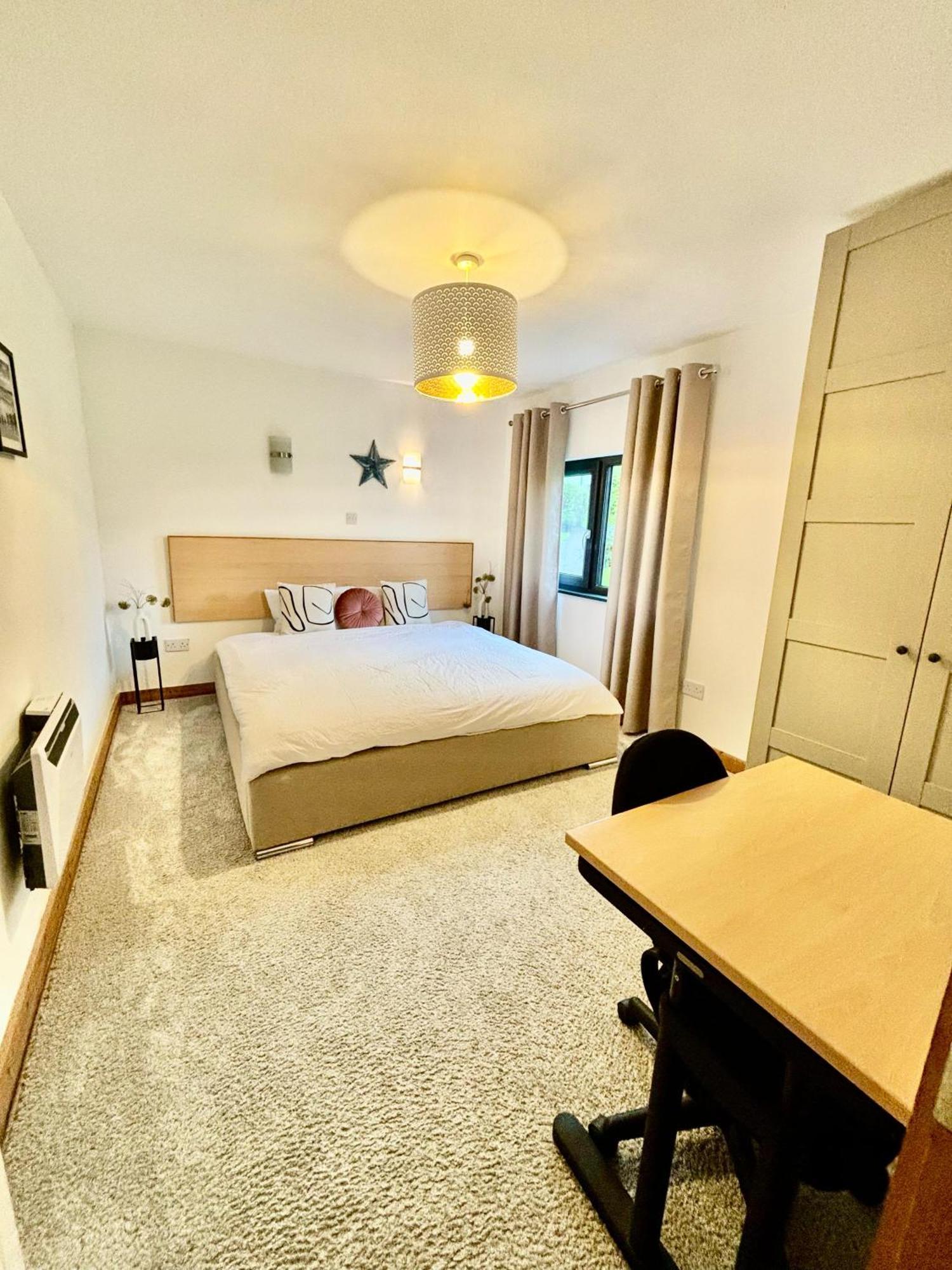 Happy Sandy Feet: Cozy Seaside Retreat in Youghal Exterior photo